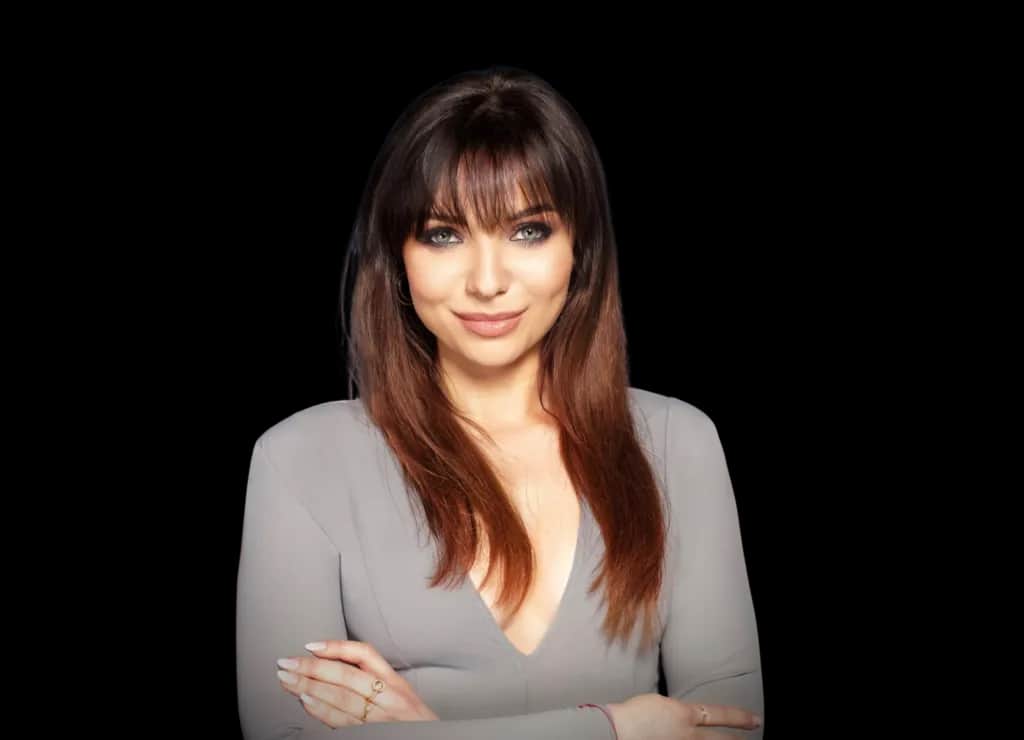 Skuteczne ćwiczenia emisji głosu: jak poprawić jakość mówienia