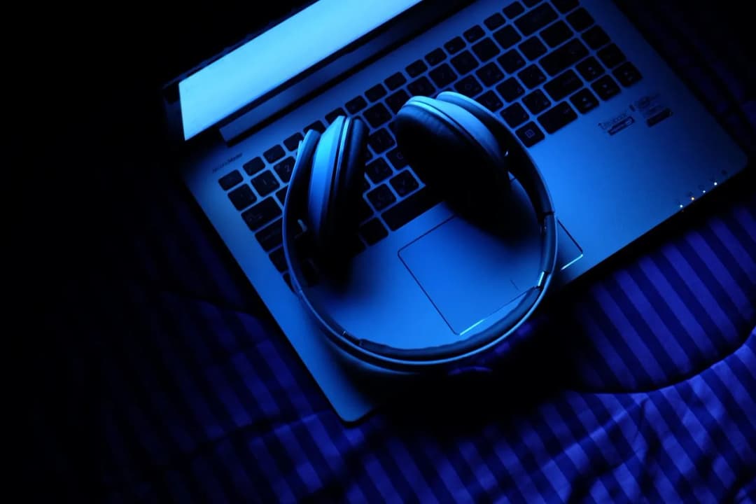 Jak muzyka buduje napięcie i klimat w grach: gatunki gier, gdzie dźwięk ma ogromne znaczenie